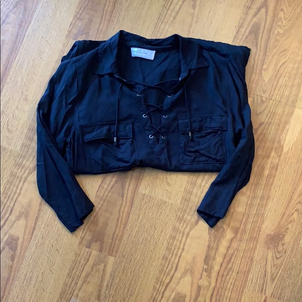 3/4 lace up Abercrombie top